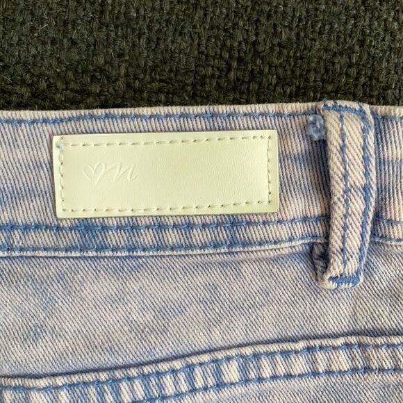 MADDIE High Waist Cutoff Denim Shorts Size 14 - Picture 3 of 10